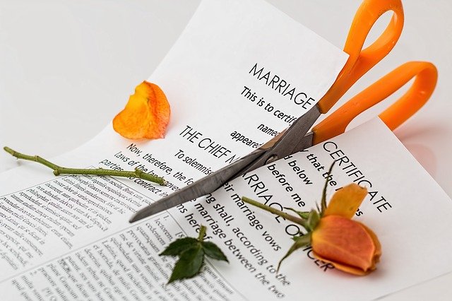 Emotivni, finansijski i drugi razlozi za razvod braka